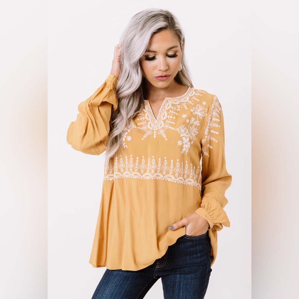 NWOT Impressions Embroidered Blouse - Picture 3 of 10